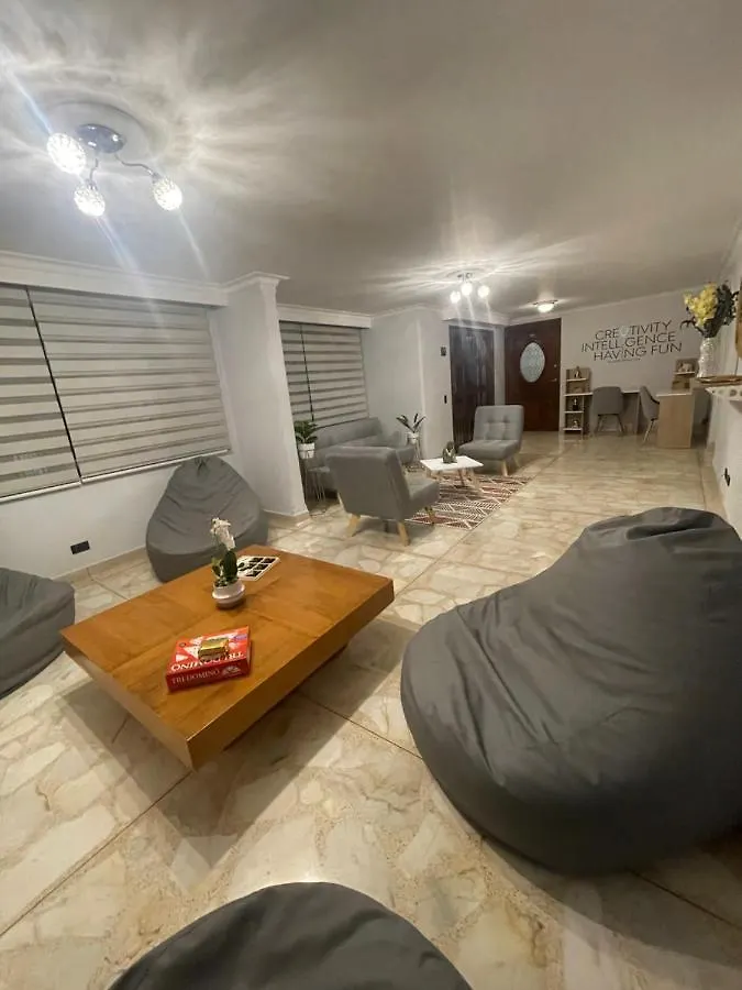 ميديلين Nuevo Y Moderno Alojamiento Laureles, Habitacion Privada 0*,  كولومبيا