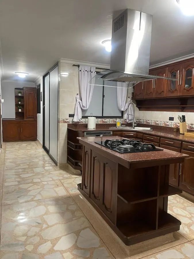 ميديلين Nuevo Y Moderno Alojamiento Laureles, Habitacion Privada