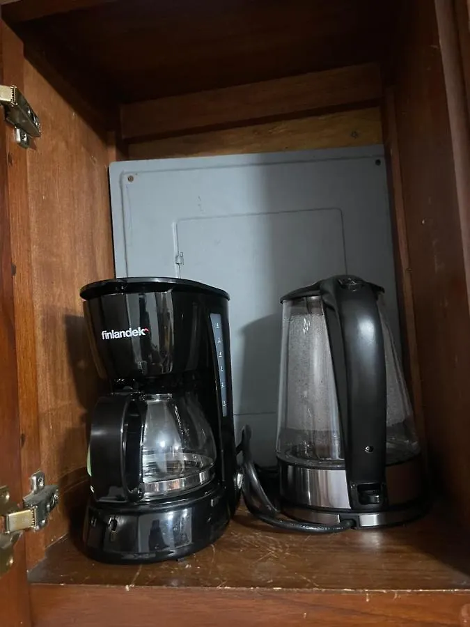 Nuevo Y Moderno Alojamiento Laureles, Habitacion Privada Медельин